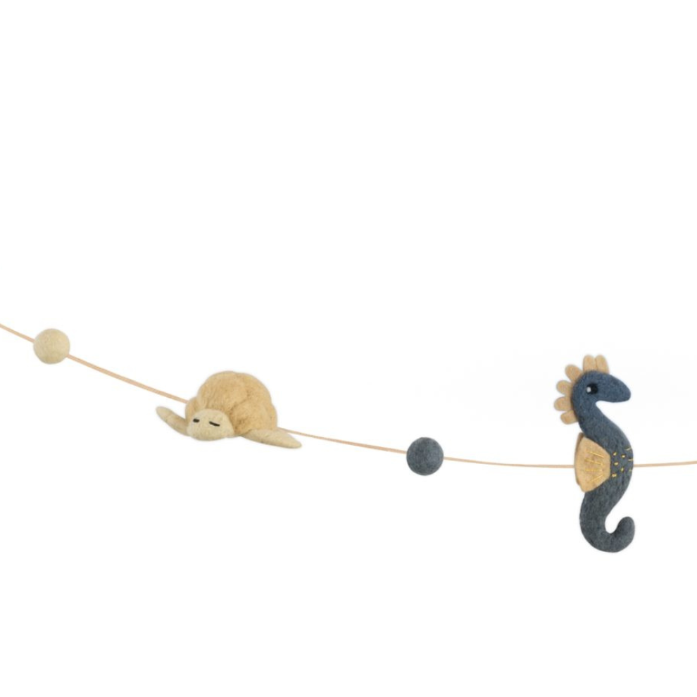 Baby Bello - Wildlife Flag Line - 100% felt