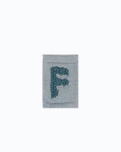 Gebreide letter vlaggetjes A-M - Knitted Letters - Blauwe tinten - SmallStuff
