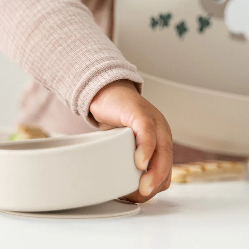 Suction Plate Set - Stick&Stay Dinner Set - Tiny Farm - Sand - Done by Deer