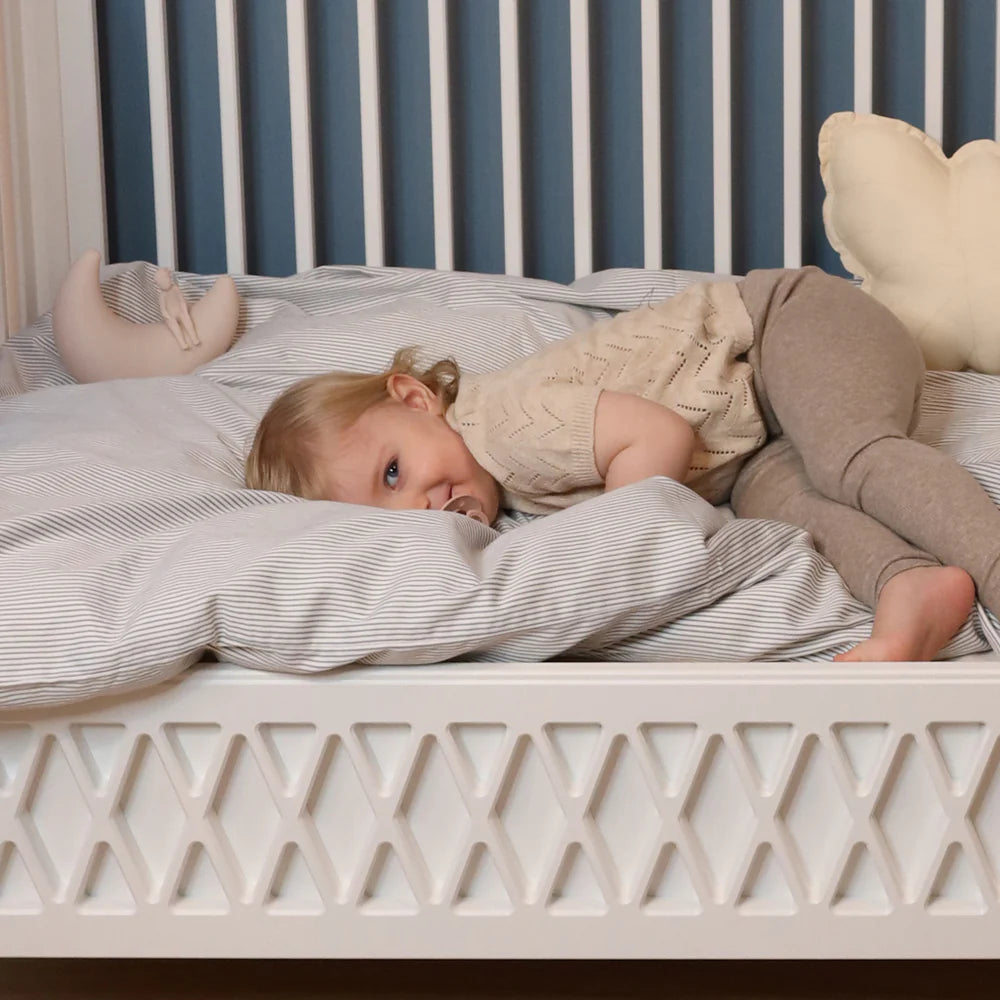 Dekbedovertrek junior - 100x140cm - Classic Stripes Camel - 100% biologisch katoen - CamCam Copenhagen - productfoto