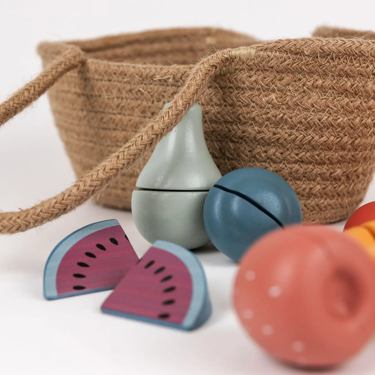 Houten Fruit- en Groenteset – 8-delige speelset met jute mandje – Egmont Toys