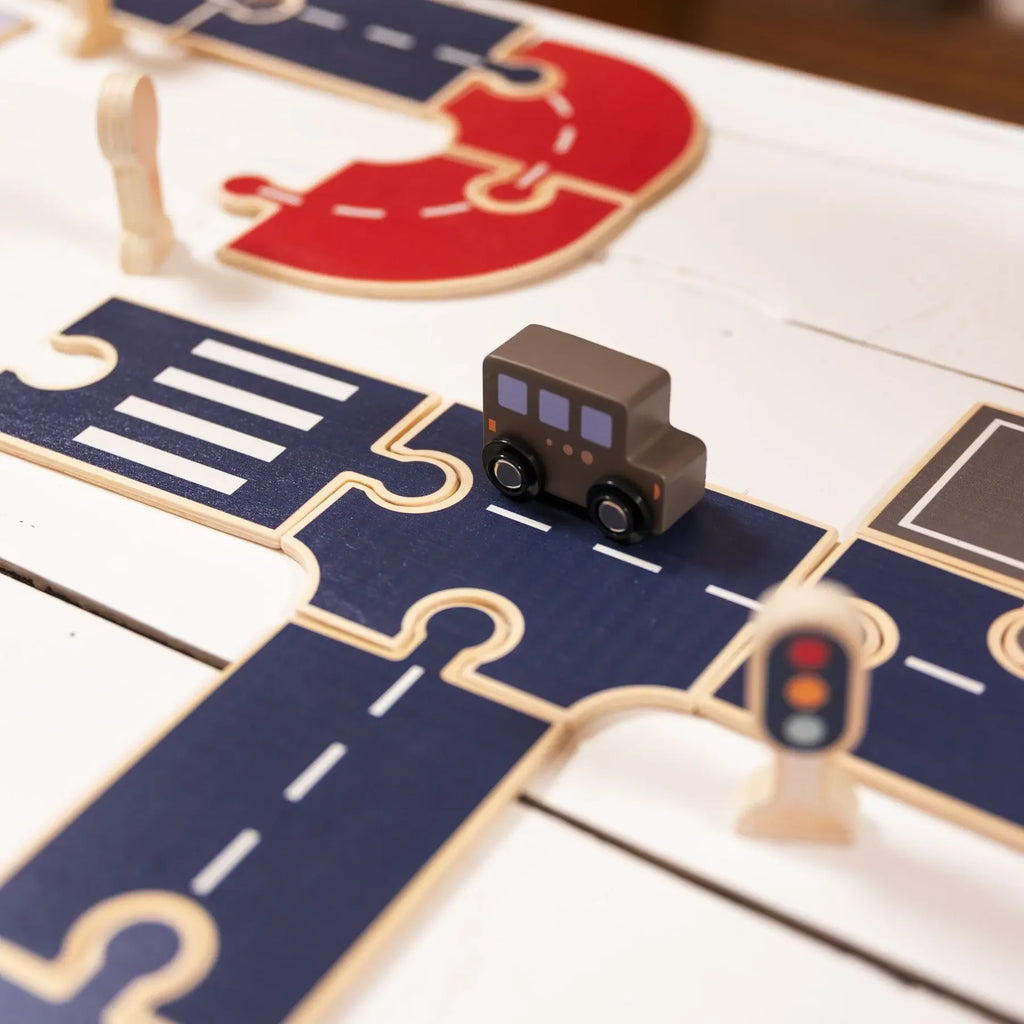 Auto's op de Weg – Houten autobaan met accessoires van FSC-hout – Egmont Toys
