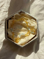 Barnsteen en edelstenen ketting - Beachy - 32 cm - Nirrimis - verpakking - afbeelding 2