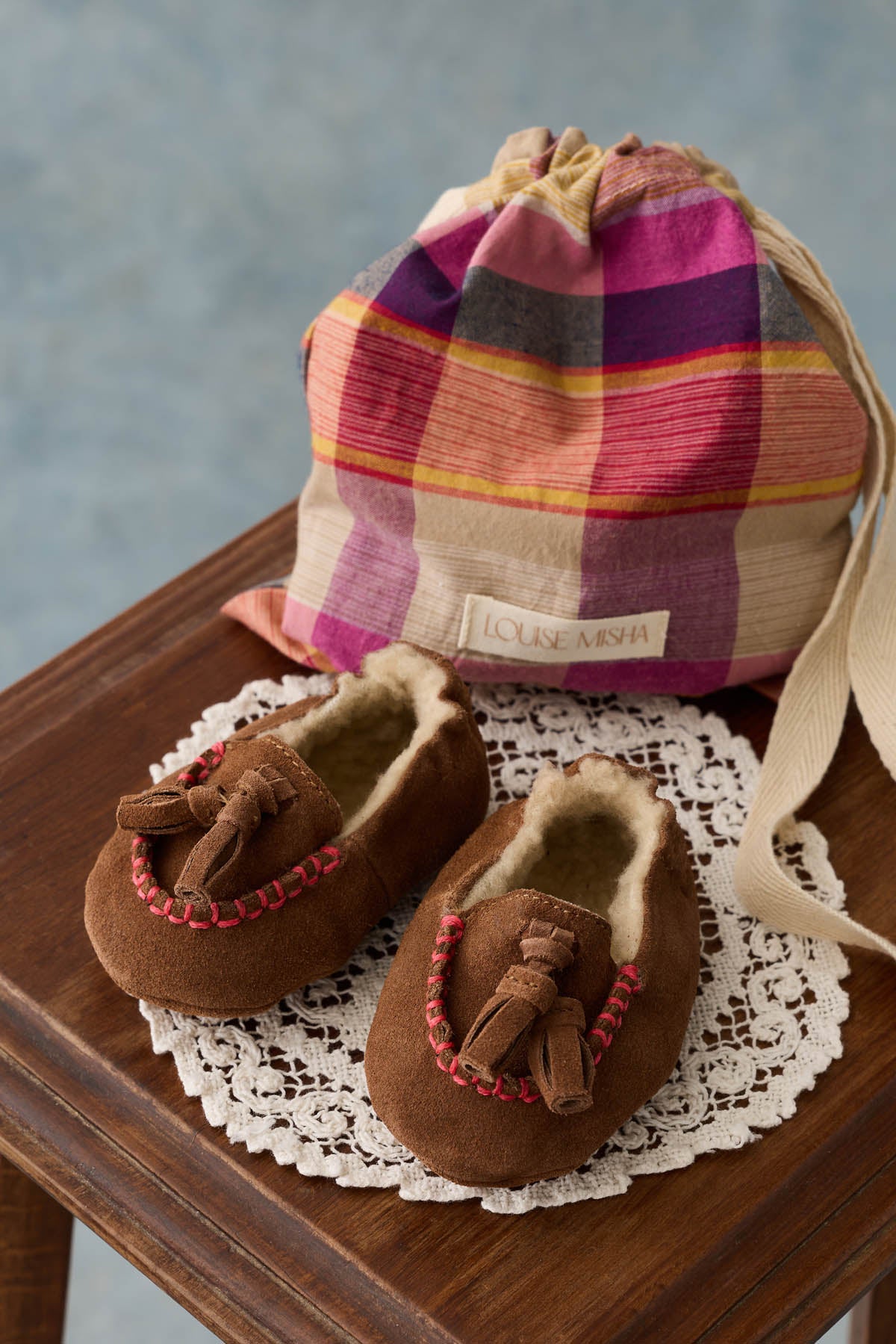 Baby slofjes Samsam - Suède leer - Tan - Louise Misha - productfoto