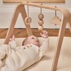 NAHO speelboog met houten speelgoed - Baby gym - Charlie Crane - productfoto - afbeelding 4