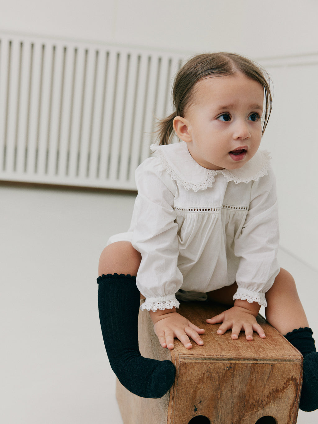 Romper BeaKB met kanten kraag - 100% katoen - Sofie Schnoor