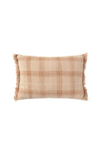 Handloom Cushion Rose - Handgeweven sierkussen - 25 × 40 cm - Lorena Canals - productfoto