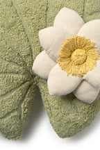 Floor Cushion Water Lily - Vloerkussen en poef - Matcha - 60 × 60 cm - Lorena Canals - productfoto - afbeelding 9