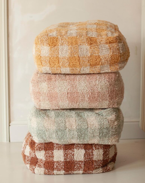 Pouf Vichy – Kinderpoef met ruitjes – Lorena Canals