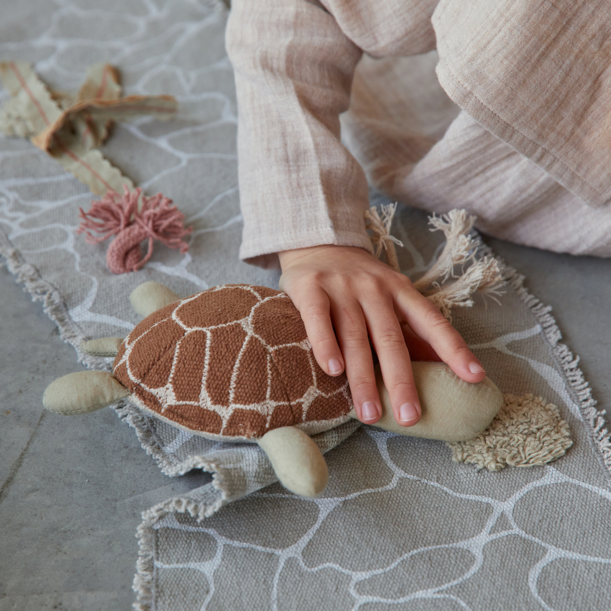 Ride & Roll Under the Sea - Speelbaan met schildpad - 4 meter - Lorena Canals - productfoto - afbeelding 14