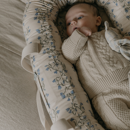 Baby Nest - Bellflower - Babylift - Organic cotton - Blue flowers - Garbo & Friends