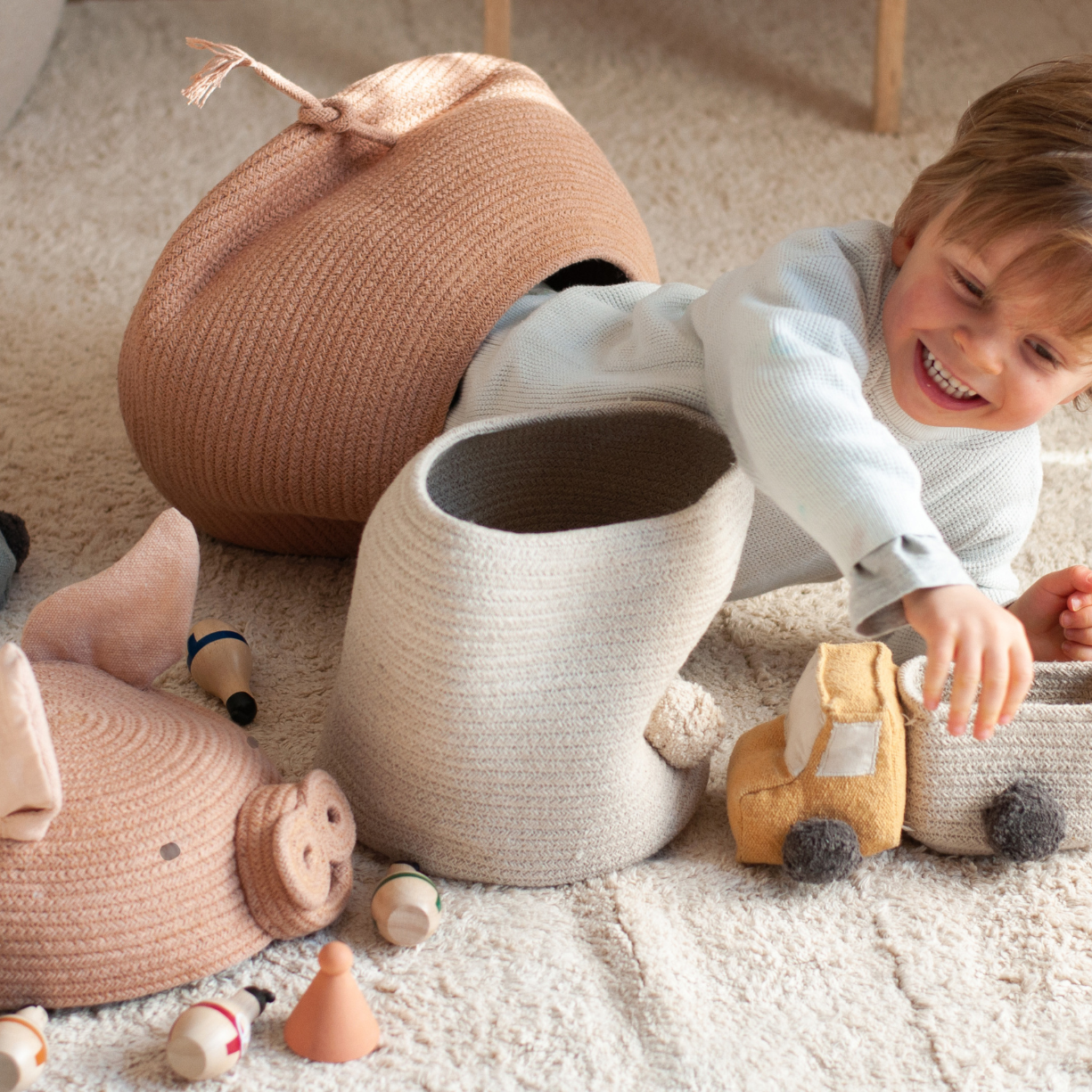 Basket Peggy the Pig - Opbergmand varken - Rose - Ø 32 × 30 cm - Lorena Canals - productfoto - afbeelding 6