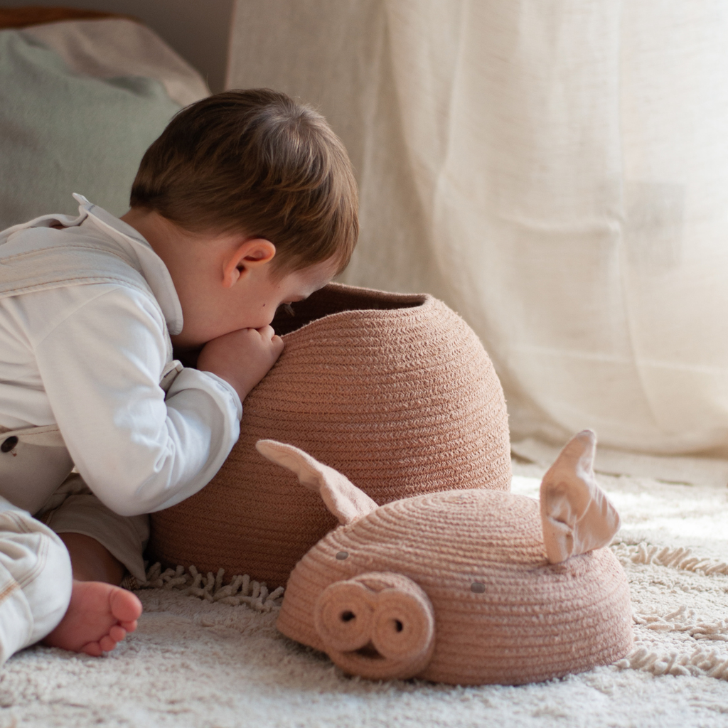 Basket Peggy the Pig - Opbergmand varken - Rose - Ø 32 × 30 cm - Lorena Canals - productfoto - afbeelding 2