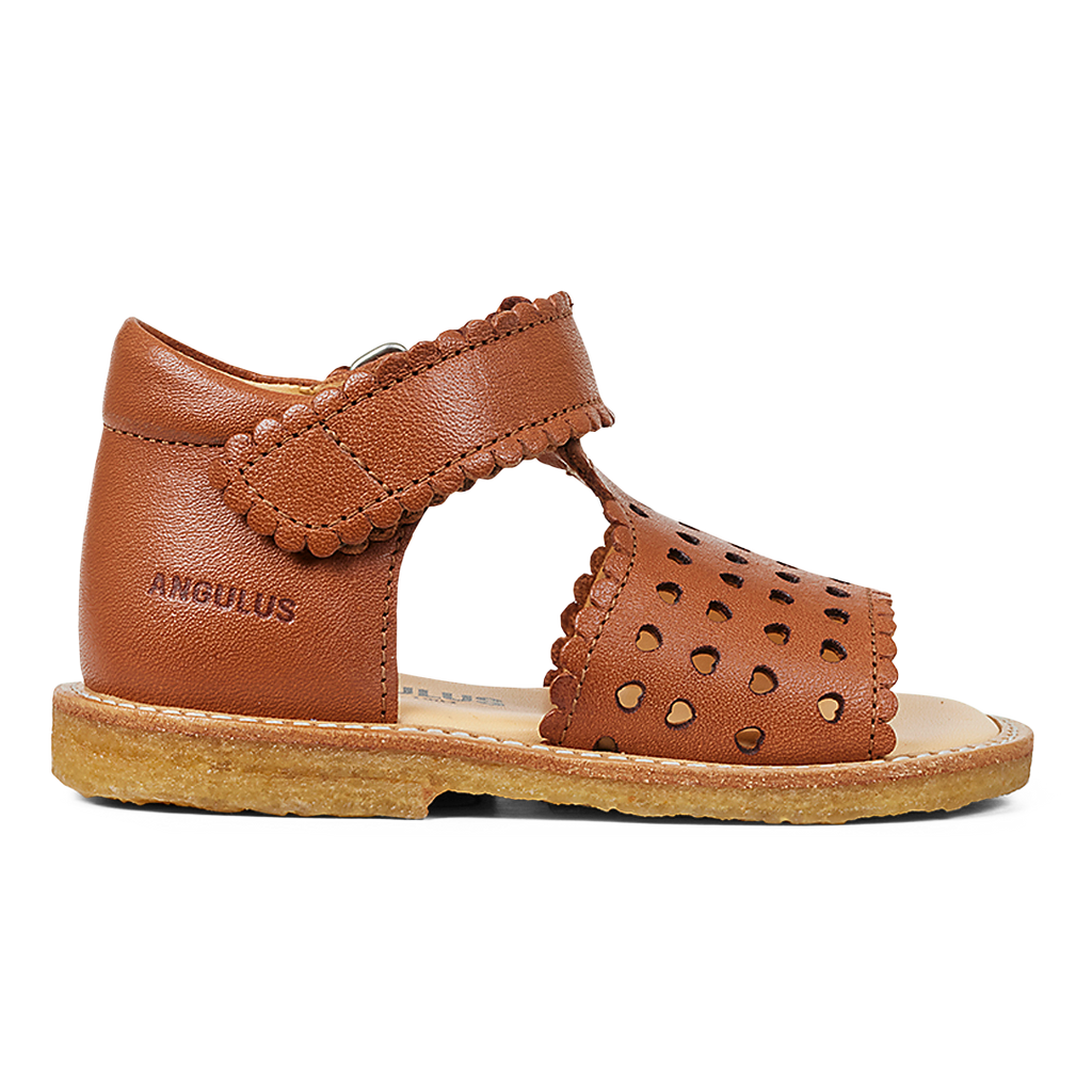 Angulus - Open teen sandaal met mini-hartjes en klittenband - Cognac - 100% Chroomvrij Leer - zijaanzicht