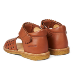 Angulus - Open teen sandaal met mini-hartjes en klittenband - Cognac - 100% Chroomvrij Leer - achteraanzicht