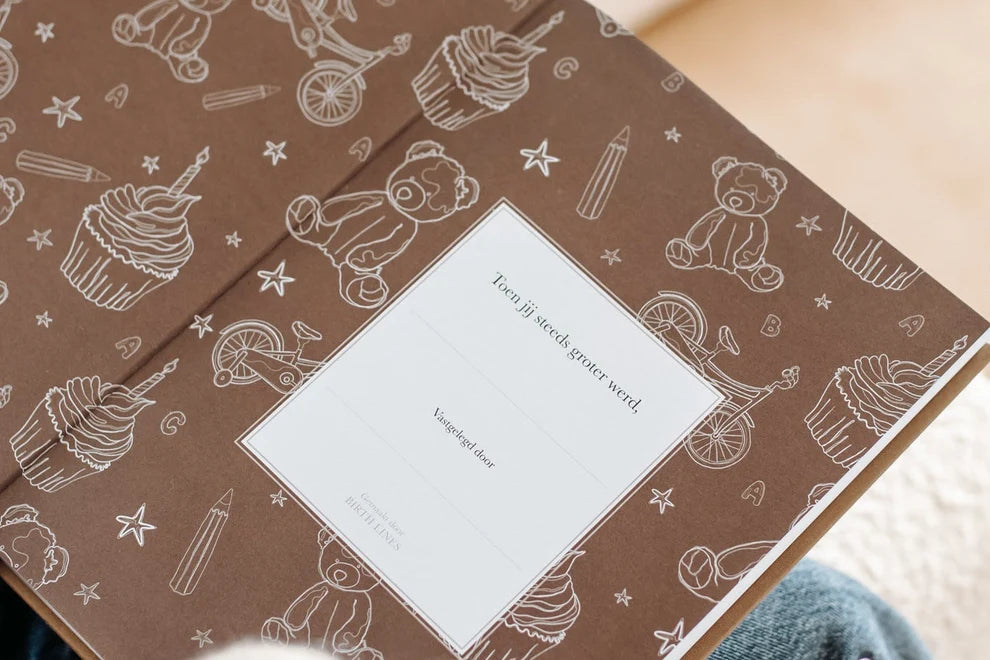 Toen jij steeds groter werd – Livre souvenir d'enfance à compléter de 1 à 10 ans avec souvenirs et étapes clés – Birth Lines
