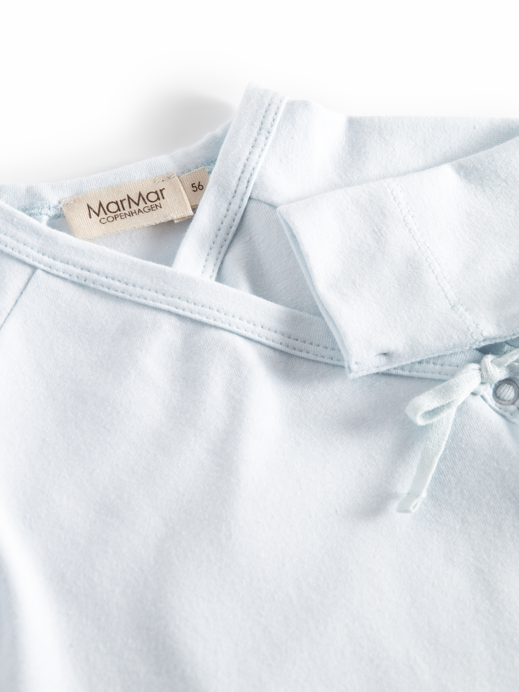 MarMar Copenhagen Belita Wikkelromper met Lange Mouwen – Zacht Baby Romper  Biologisch Katoen & TENCEL™ Modal detail light blue lichtblauw
