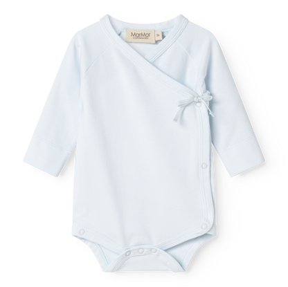 MarMar Copenhagen Belita Wikkelromper met Lange Mouwen – Zacht Baby Romper  Biologisch Katoen & TENCEL™ Modal light blue lichtblauw