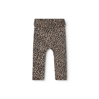 Zacht Baby Broekje legging - Leo Piva Modal - Biologisch katoen en modal - Panterprint - MarMar Copenhagen voorkant
