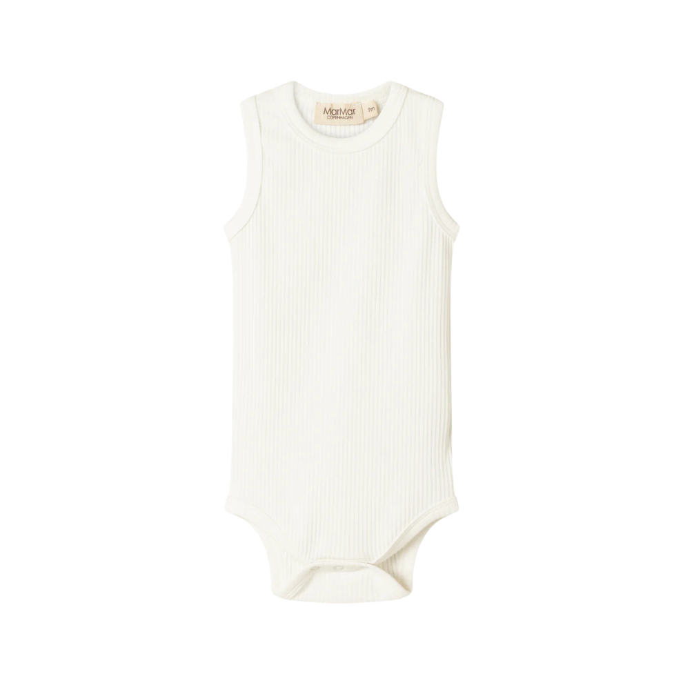 MarMar Copenhagen Rula Modal Sleeveless Romper  Ribbed Mouwloze Baby Romper TENCEL™ Modal en Biologisch Katoen gentle white wit