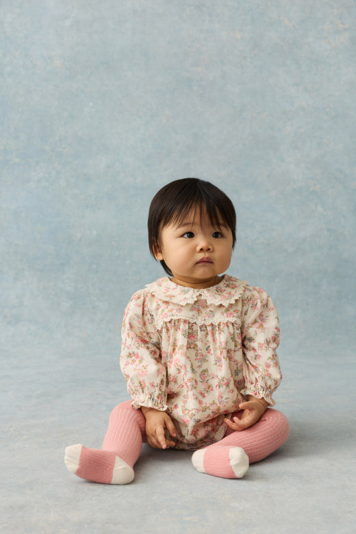 Chouchou Romper – Cream Carnation Vale – Biologisch Katoen Corduroy – Louise Misha