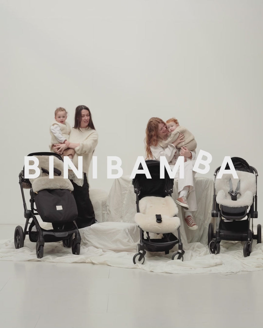 Stroller Mittens made of Merino Sheepskin - Noir + Milk - BINIBAMBA